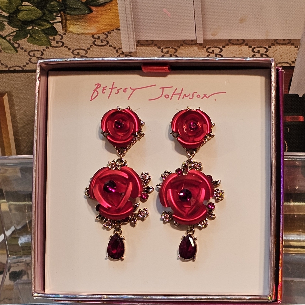 Betsy Johnson Elegant Red Rose Drop Earrings (New in Box with Tag)
